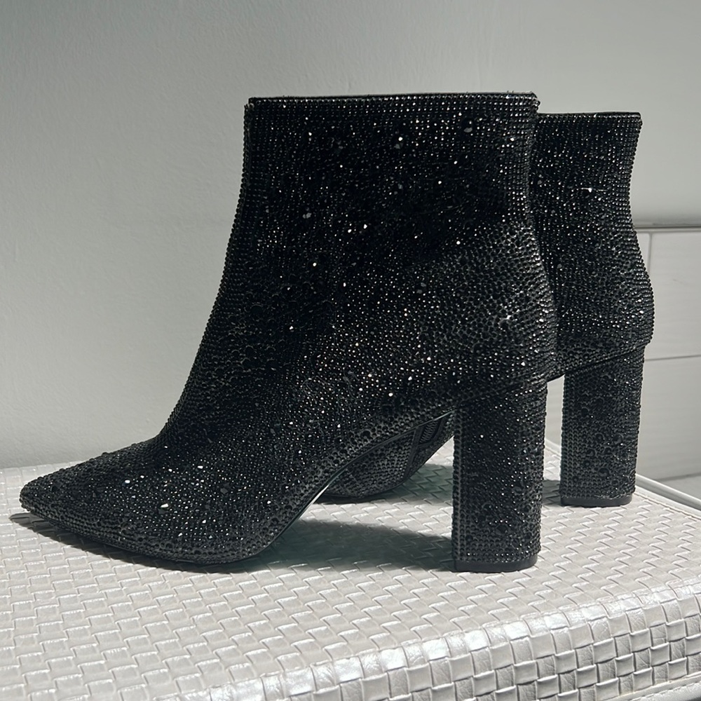 NEW BETSEY JOHNSON CADY BLACK WOMEN’S ANKLE BOOTS Size 11